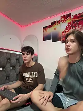 Chat XXX en directo de Alex_and_Fabian