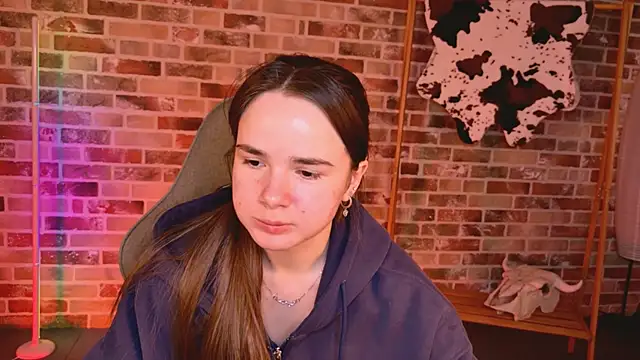 May_Bloom লাইভ XXX চ্যাট