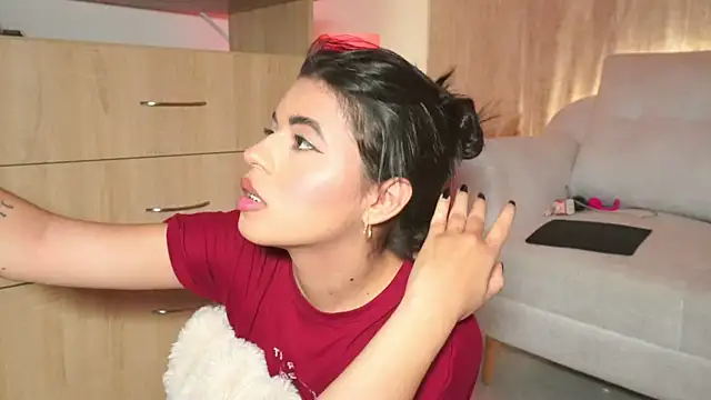 IvySanders Chat XXX in diretta