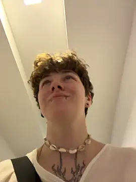 IceMur Chat XXX in diretta