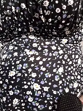 Chat +18 de Eurelle_89 ao vivo