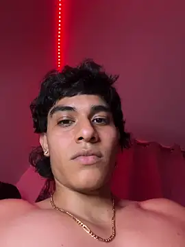 IronLatino Chat XXX live