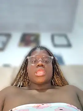 Show de webcam de YourLiaa_