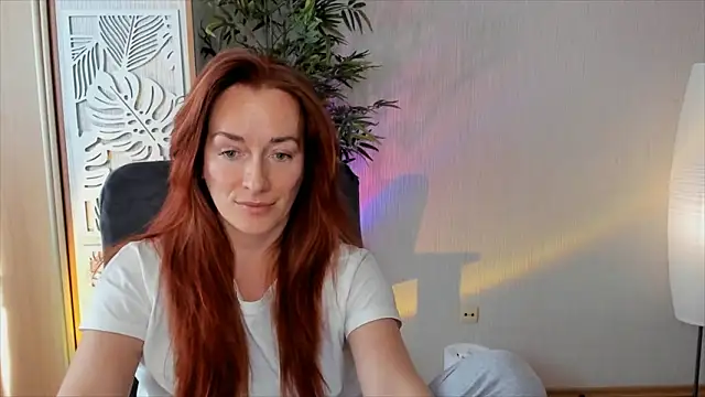 RebeccaMartinez 即時 XXX 聊天