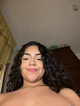 Chat +18 de EvieAdamsss ao vivo