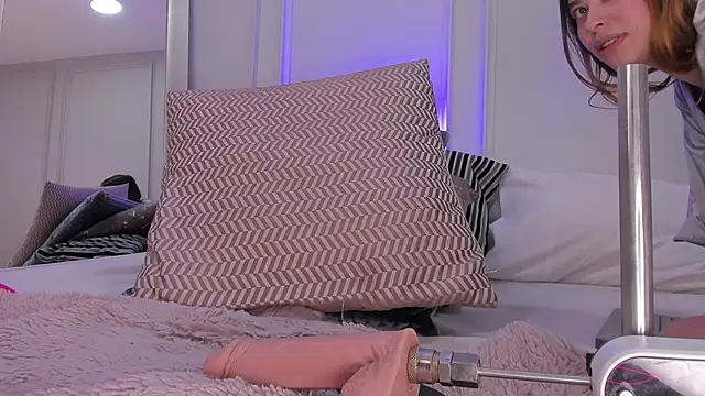 CharlotteBrownn_'s Live XXX Chat