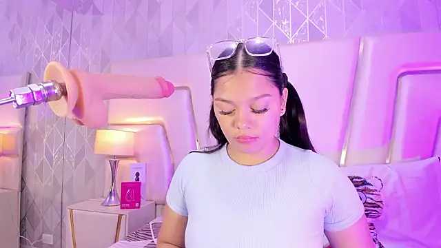 HatsaJones: онлайн-секс-чат