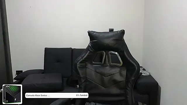 cash_master888 Show in webcam