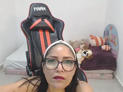 vintoria_1's Webcam Show