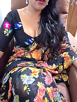 XXX chat uživo modela Roja-Telugu777