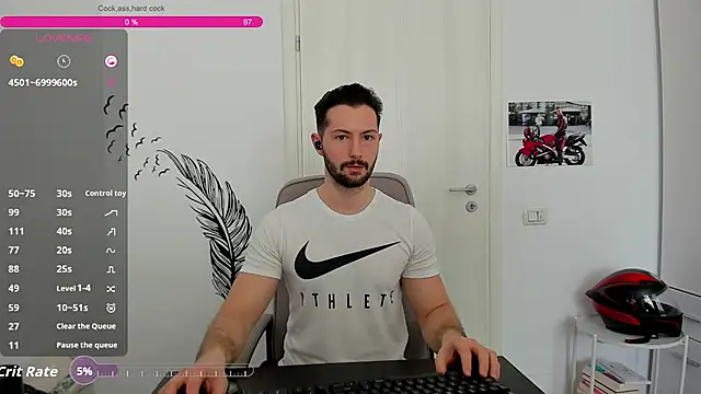 ZackFraser's Live XXX Chat