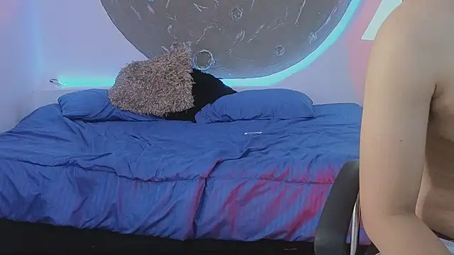 Chat +18 de ritzabeth_daniel ao vivo