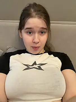 HornyGirlH – Naživo XXX chat