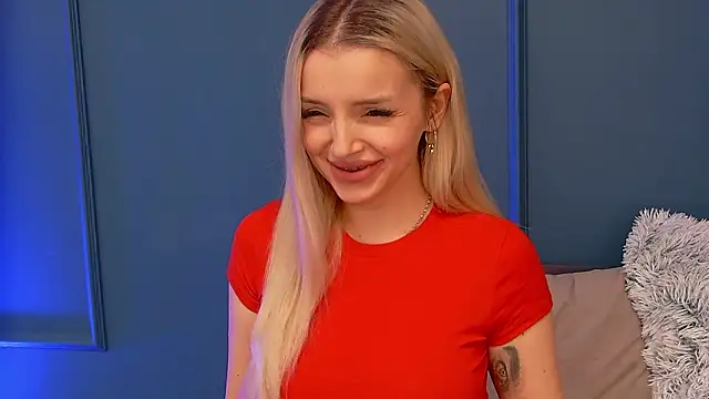 DeeaVIP's Webcam Show