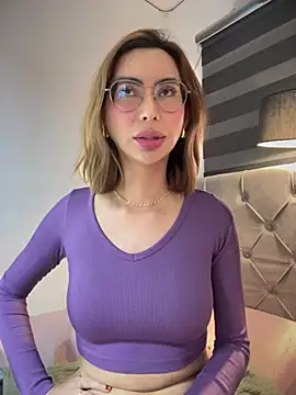 Ivysnow's Live XXX Chat