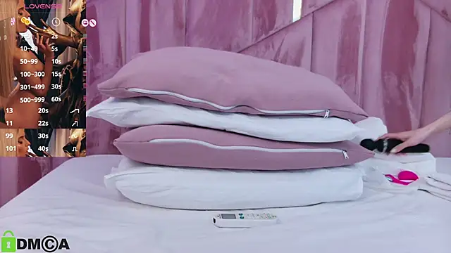 SelenaDaze's Live XXX Chat