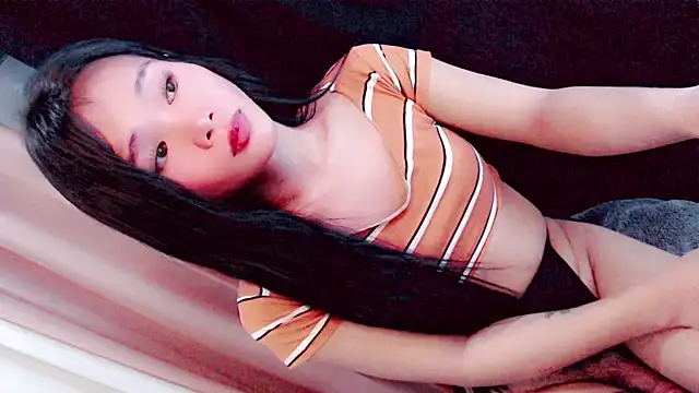 Amomentoflust99のライブXXXチャット