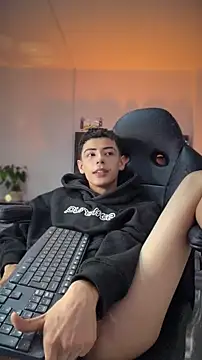 Chat +18 de Sebastian_Reed ao vivo