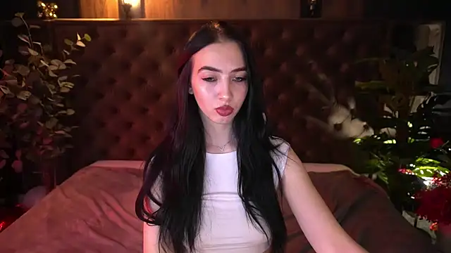 WildKittenX_'s Live XXX Chat