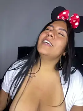 Iam_Ambarn Webbikameraesitys