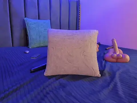 ashlye_miller_: онлайн-секс-чат