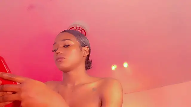 naomy__xx: απευθείας συνομιλία ΧΧΧ