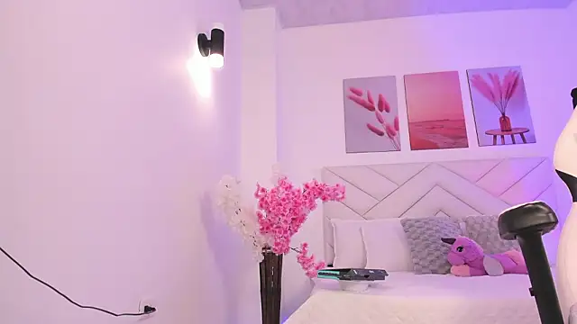 แชท XXX สดของ Brianna_bigboobs