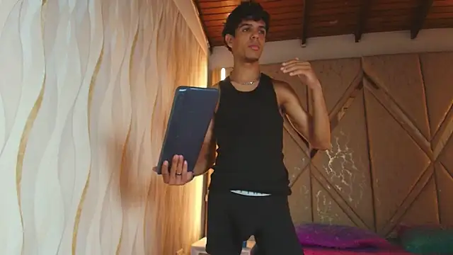 Hotcouple_222 Live XXX-Chat