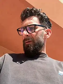 Michel_huge: απευθείας συνομιλία ΧΧΧ