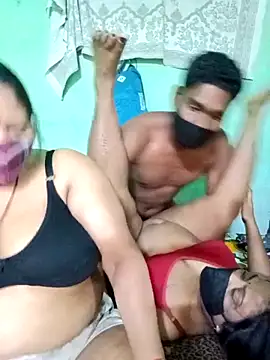 LoveOnStream's Webcam Show