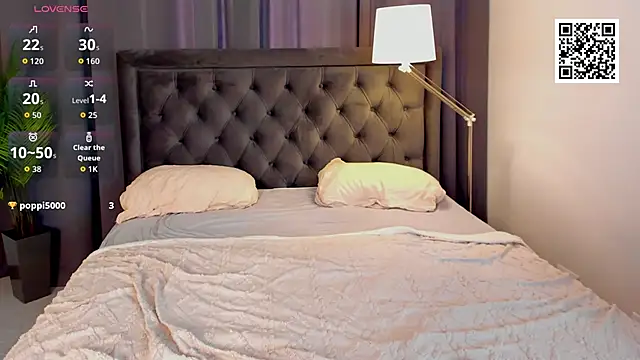 SoftLanaのライブXXXチャット