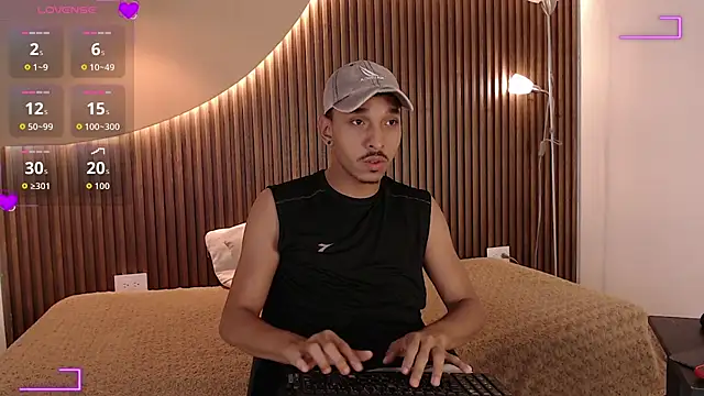 Julian_Dark_: онлайн-секс-чат