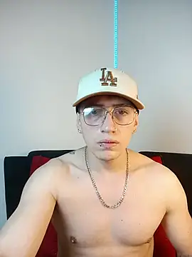 Emmanuel_Lust: απευθείας συνομιλία ΧΧΧ