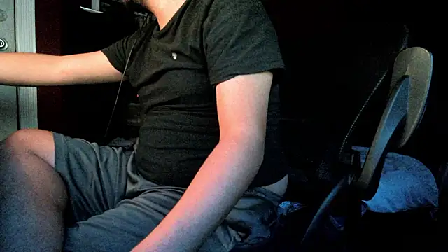 curly_rico: απευθείας συνομιλία ΧΧΧ