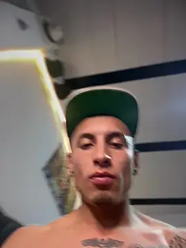 ManSexyyHot: онлайн-секс-чат