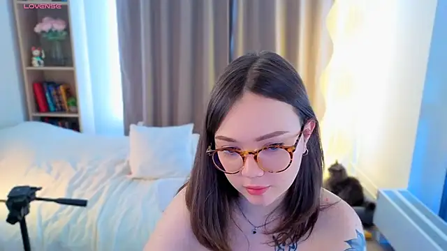 MilenaSaintのライブXXXチャット