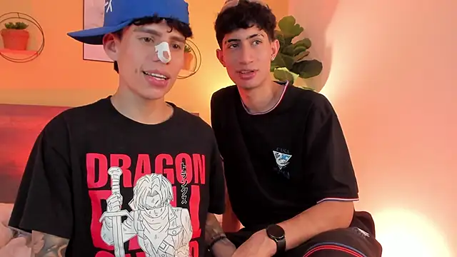 Angel_eros_ 即時 XXX 聊天