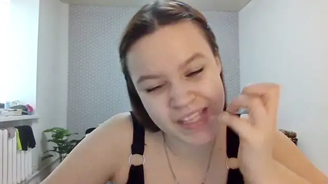 แชท XXX สดของ Ammymia