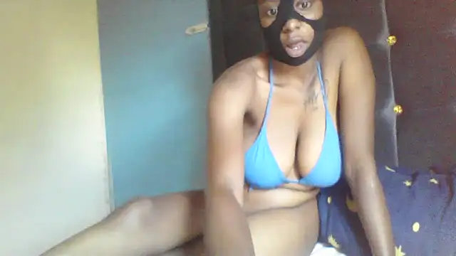 Sweet-Trouble's Webcam Show