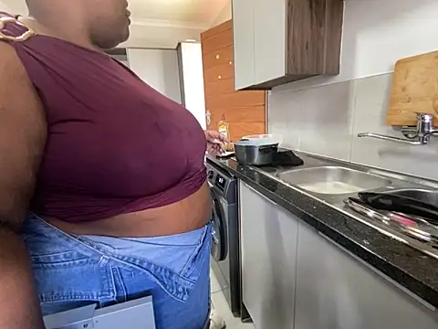 Pokazy przed kamerką – MissLola27