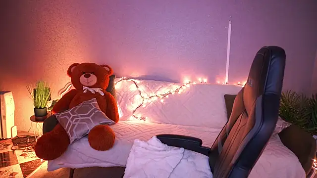 MirandaWong: онлайн-секс-чат