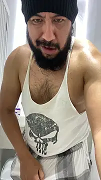 Bull_37: διαδικτυακό σόου στην κάμερα