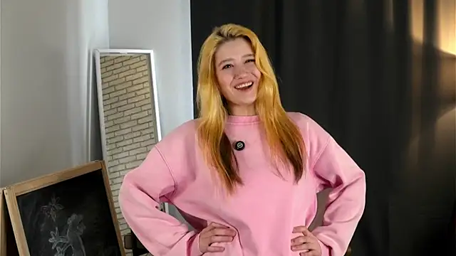 OnitaDagley Adlı Modelin Canlı XXX Sohbeti