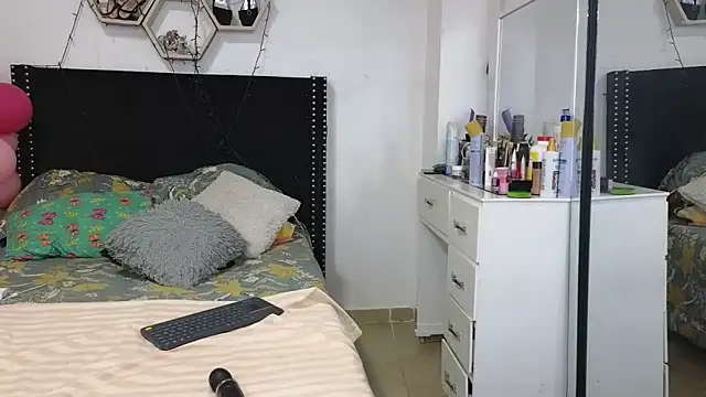 charlotte_077 Obrolan Langsung XXX