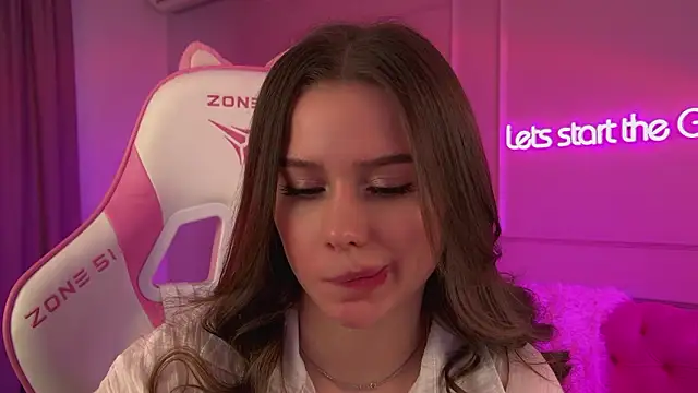 DianaVert Adlı Modelin Canlı XXX Sohbeti