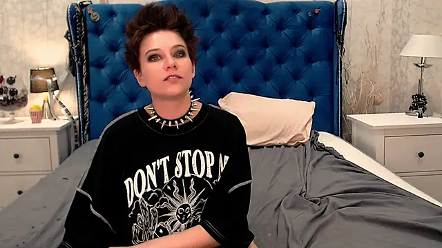 via_mayer_ Adlı Modelin Canlı XXX Sohbeti