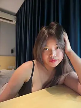 Toffee-00's Live XXX Chat