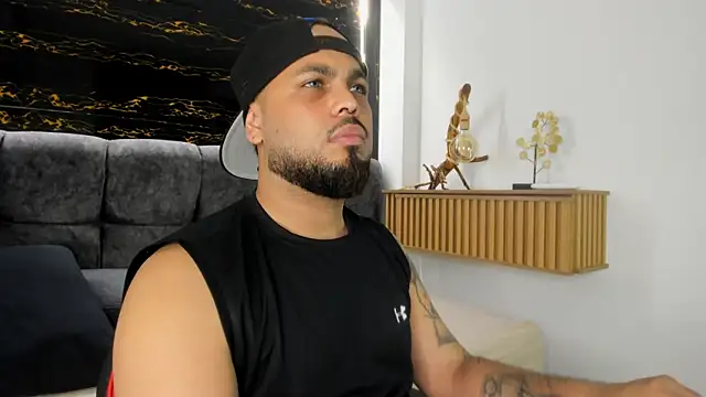 دردشة Harrishairy الجنسية المباشرة