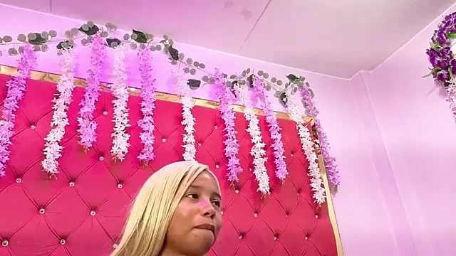 Lunaa_Brunettee: απευθείας συνομιλία ΧΧΧ