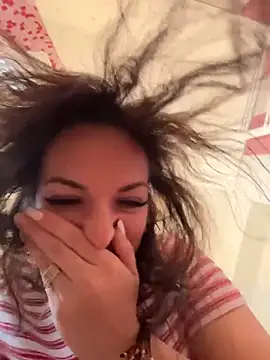 Almmaxxxx Adlı Modelin Web Kamerası Şovu